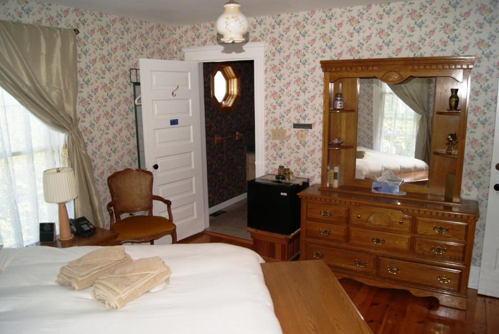 Ye Olde Walkerville Bed & Breakfast Windsor Exterior photo